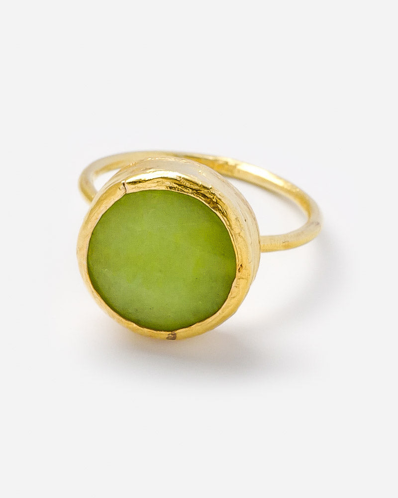 Ring Plate 14 mm mit grüner Peridot Jade